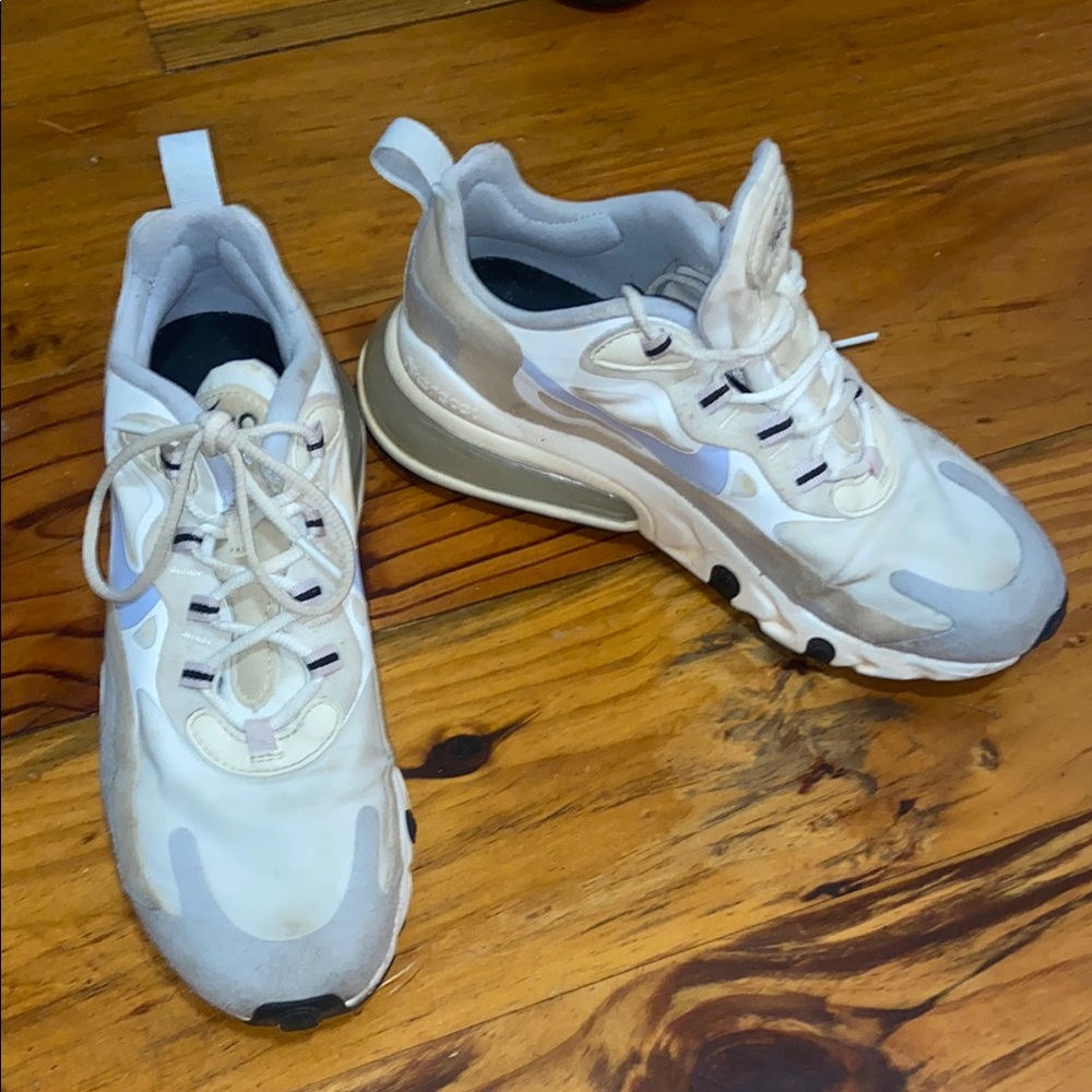 Nike Air Max 270 React in White Fossil Womens Size 8